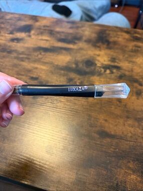 Luxaza eye shadow